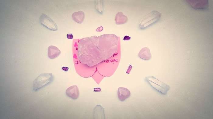How To Manifest Love & Abundance Using A Crystal Love Grid (A Fun & Easy Guide!)