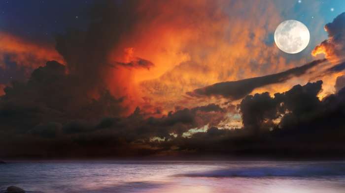 moon crystals full moon on a twighlight over the sea