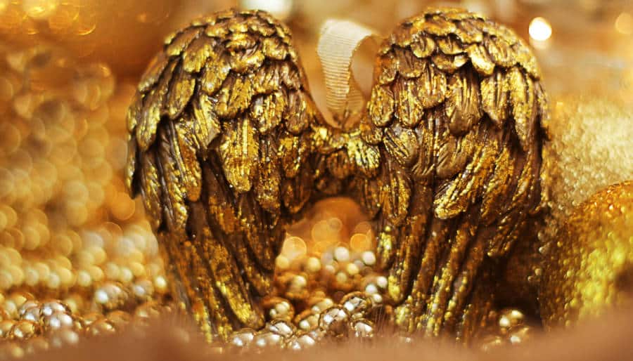 angel-altar These Simple Tips Will Help You Create A Sacred Space To Amplify Your Angelic Connections