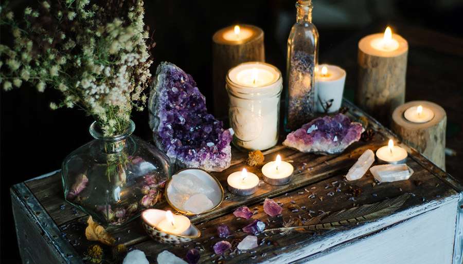 crystal-altar Make Like A Witch: A Simple Tip To Powerfully Enhance Your Spiritual Life